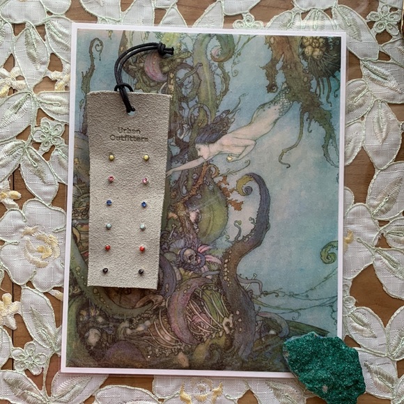 NWOT Urban Outfitters Stud Earrings, 6 pairs - Picture 2 of 5